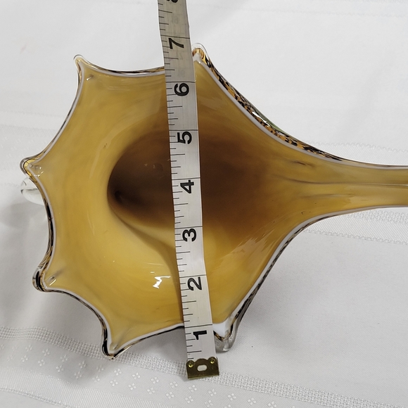 Blown Art Glass Seashell - Picture 6 of 15